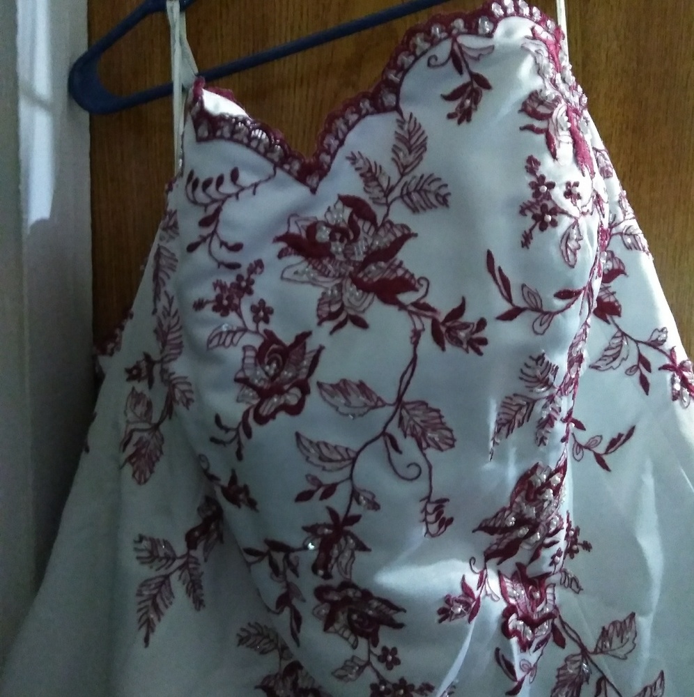 Wedding gown